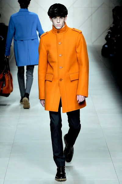 Look 9